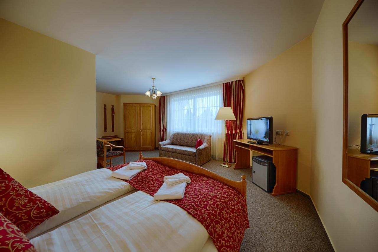 Hotel Auerhahn Masserberg Luaran gambar