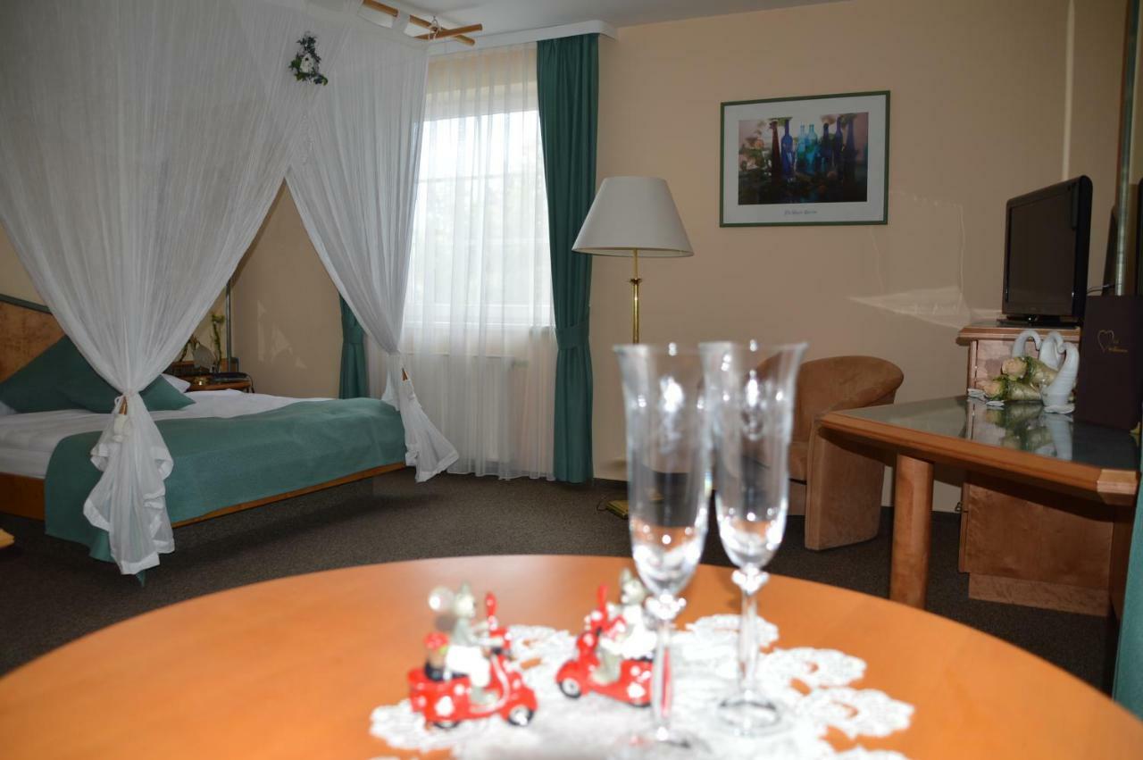 Hotel Auerhahn Masserberg Luaran gambar